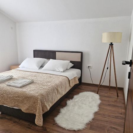 Knezevic Apartman Podgorica Exteriör bild