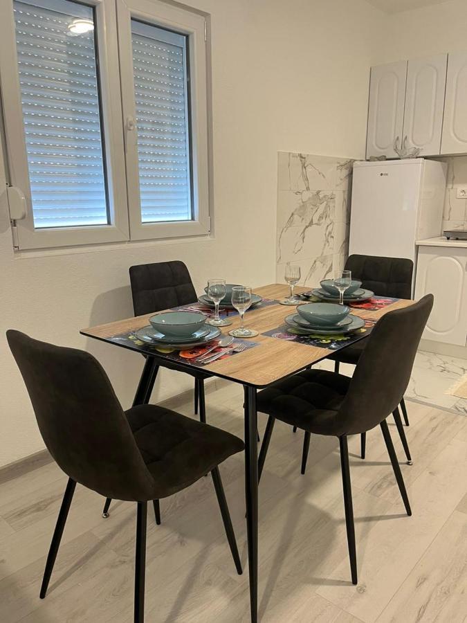Knezevic Apartman Podgorica Exteriör bild