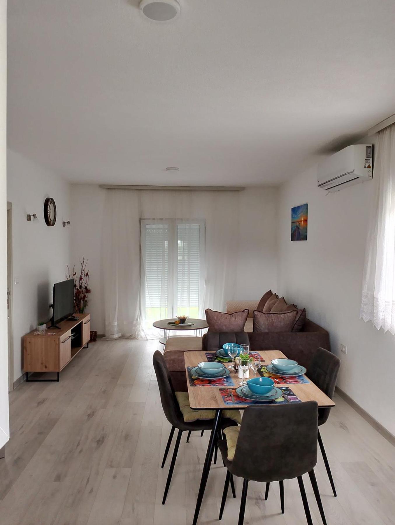 Knezevic Apartman Podgorica Exteriör bild