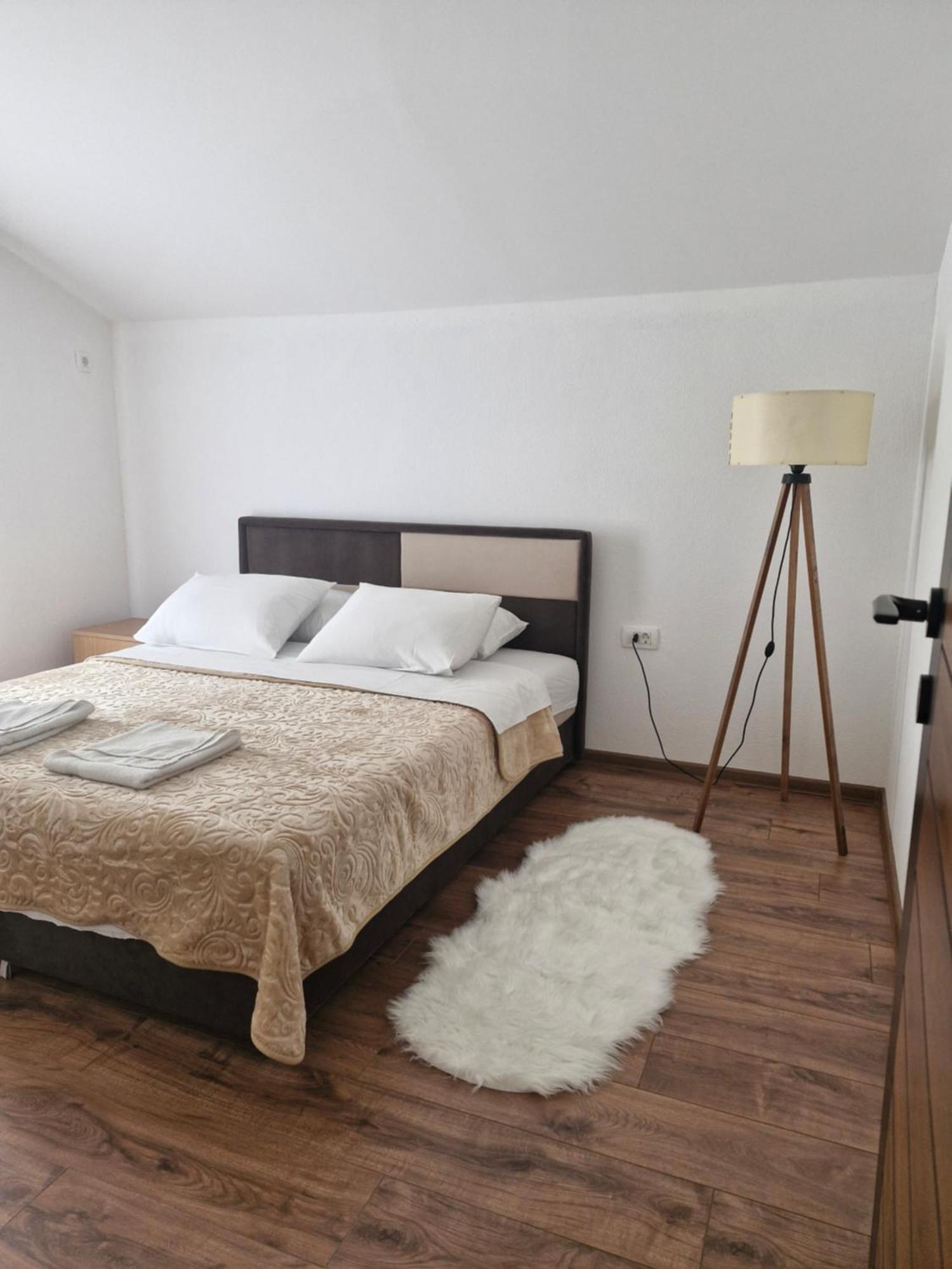 Knezevic Apartman Podgorica Exteriör bild