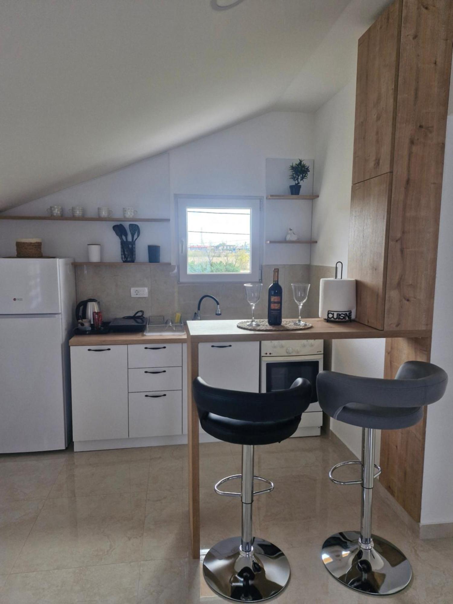 Knezevic Apartman Podgorica Exteriör bild